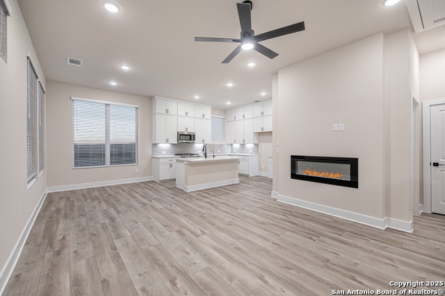 Image 7 of 20 For 6464 Babcock Rd #304