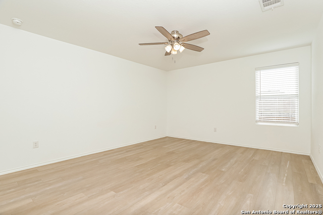 Image 8 of 15 For 8027 Nube Medina