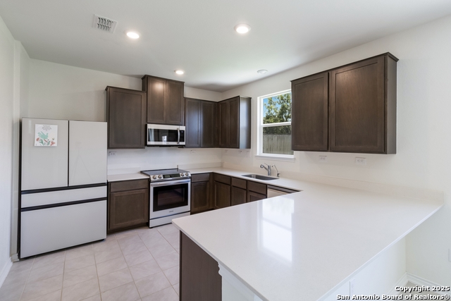 Image 8 of 27 For 5642 Foppiano