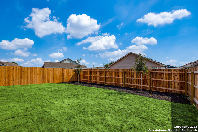 Listing photo id 10 for 12051 Still Pass