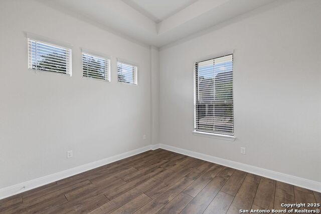 Listing photo id 12 for 11323 Cottage Grove