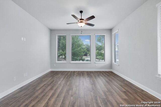 Listing photo id 5 for 11323 Cottage Grove
