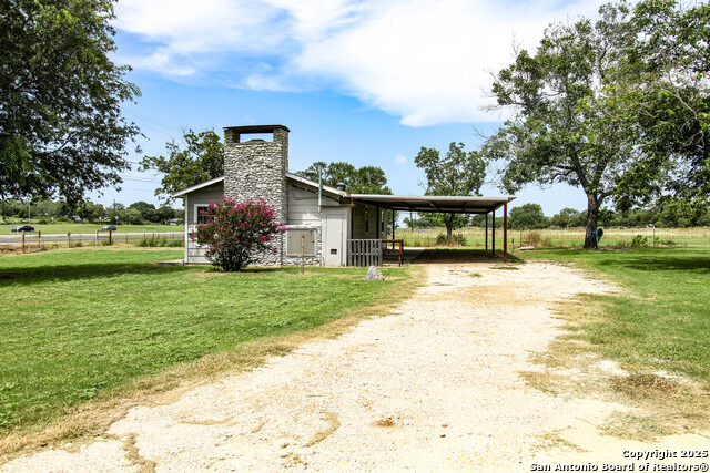 Details for 17673 Interstate, Lytle, TX 78052