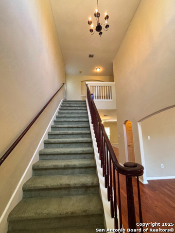 Image 13 of 27 For 20131 Horizon Way