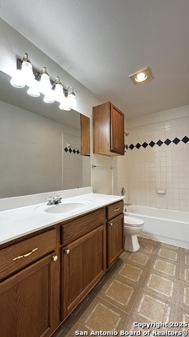 Listing photo id 17 for 6107 Lakeview Ct