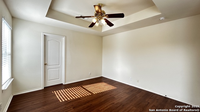 Listing photo id 28 for 6107 Lakeview Ct