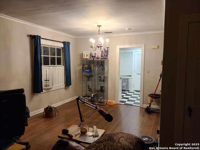 Image 6 of 8 For 335 Rosewood E 3