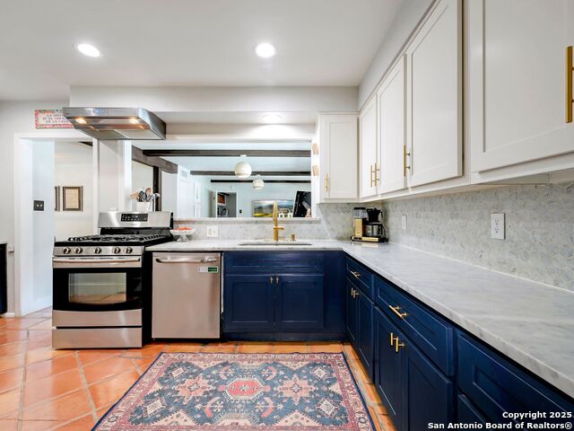 Image 11 of 42 For 319 Ridgehaven Pl