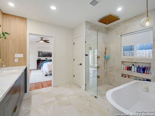 Image 23 of 42 For 319 Ridgehaven Pl