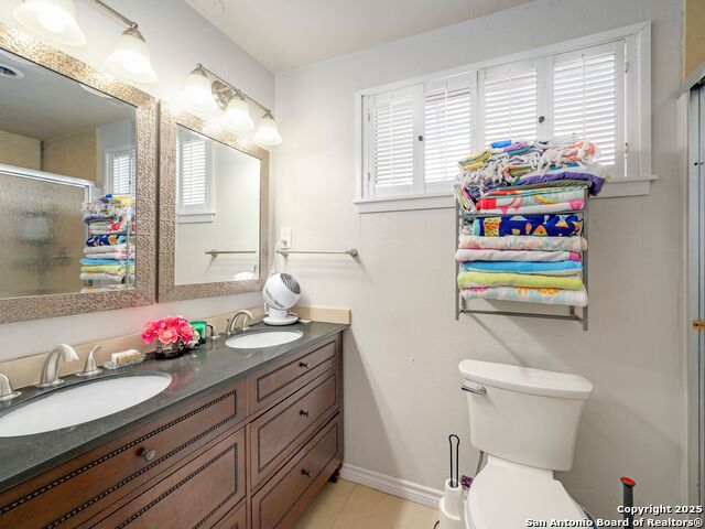 Image 32 of 42 For 319 Ridgehaven Pl