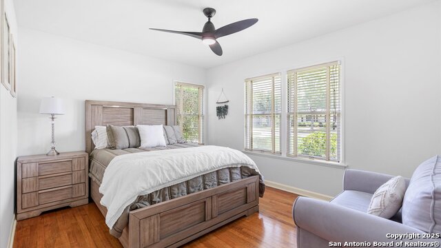 Listing photo id 20 for 303 Ridgehaven Pl