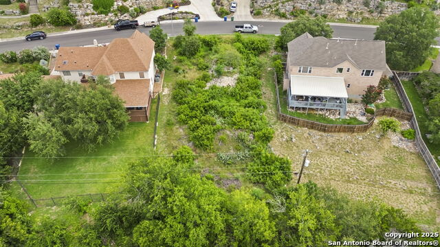 Listing photo id 5 for 7438 Moss Brook
