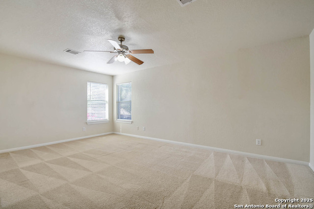 Listing photo id 21 for 184 Springtree