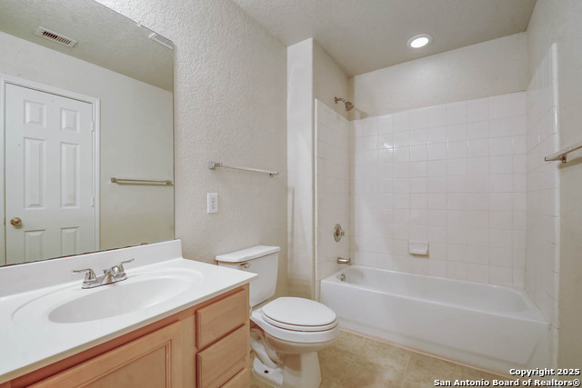 Listing photo id 22 for 184 Springtree