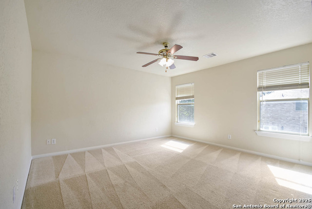 Listing photo id 25 for 184 Springtree