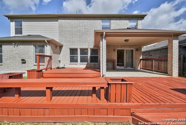 Listing photo id 28 for 184 Springtree