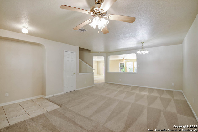 Listing photo id 2 for 184 Springtree