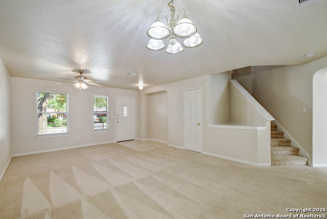 Listing photo id 3 for 184 Springtree