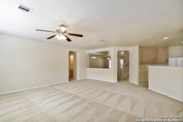 Listing photo id 7 for 184 Springtree