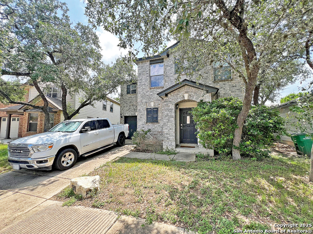 Image 2 of 31 For 307 Amberdale Oak