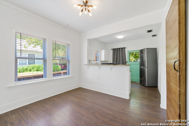 Image 12 of 31 For 1614 Palmetto Ave N