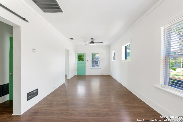 Image 14 of 31 For 1614 Palmetto Ave N
