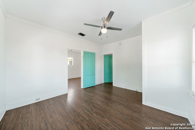 Image 21 of 31 For 1614 Palmetto Ave N