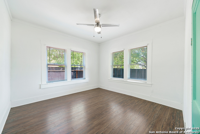 Image 22 of 31 For 1614 Palmetto Ave N