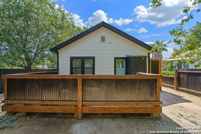 Image 29 of 31 For 1614 Palmetto Ave N