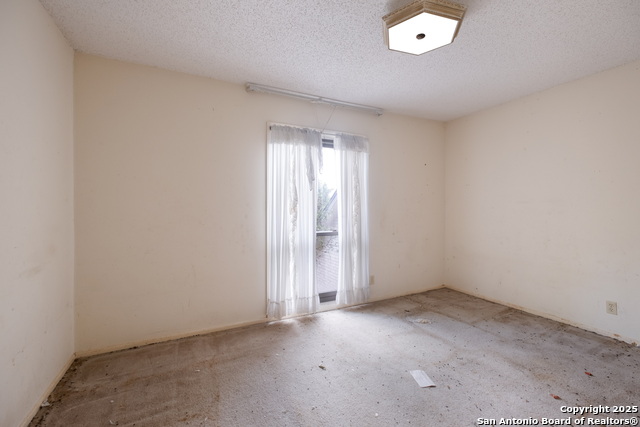 Image 19 of 22 For 16407 Ledge Park