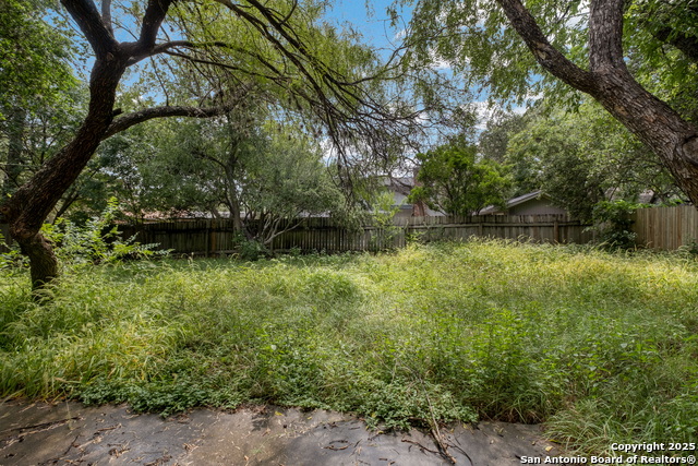 Image 20 of 22 For 16407 Ledge Park