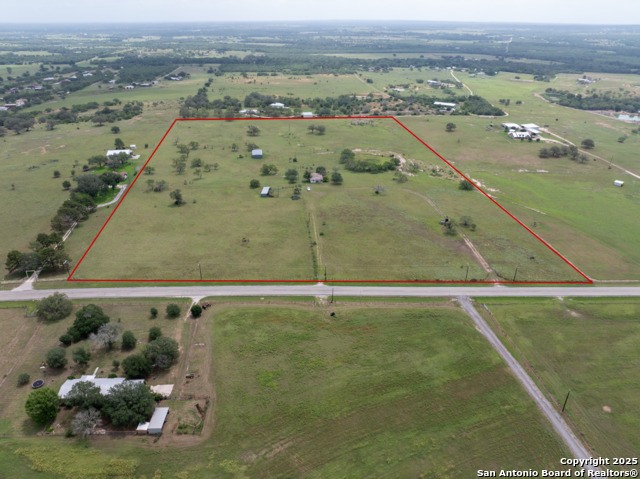 Listing photo id 0 for 13841 Fm 775