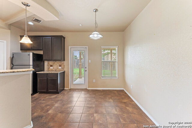 Listing photo id 13 for 8903 Derby Dan