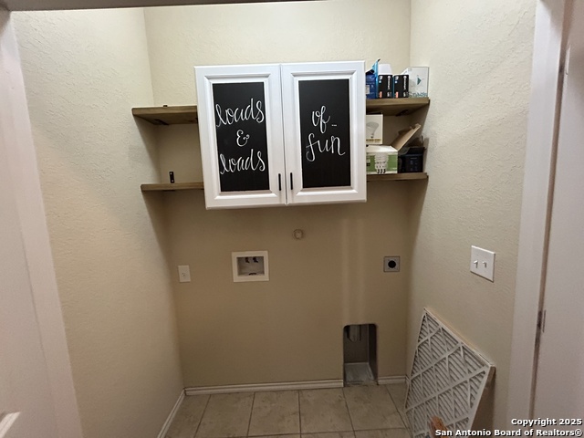 Image 15 of 29 For 692 Creekside