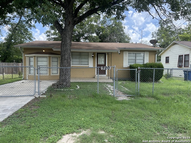 Details for 720 Albert St, New Braunfels, TX 78130