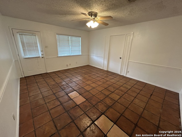 Image 6 of 32 For 720 Albert St