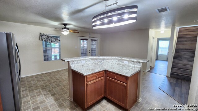 Listing photo id 4 for 310 Butternut