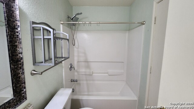 Listing photo id 7 for 310 Butternut