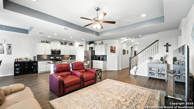 Image 10 of 29 For 323 Limestone