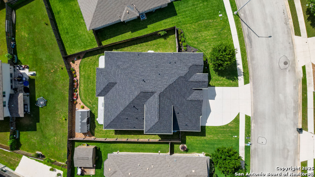 Image 25 of 29 For 323 Limestone