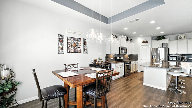 Image 5 of 29 For 323 Limestone