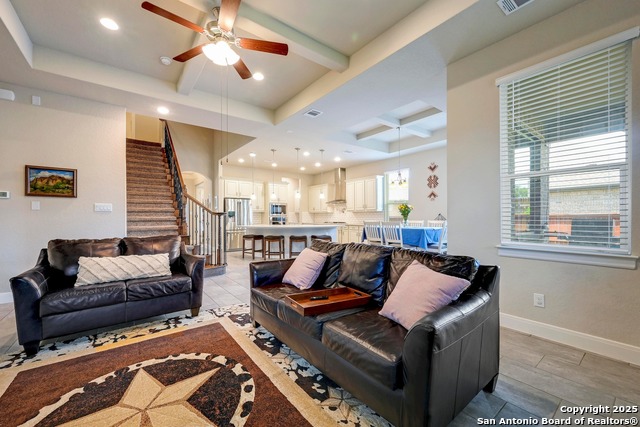 Listing photo id 13 for 1923 Gibraltar Dr