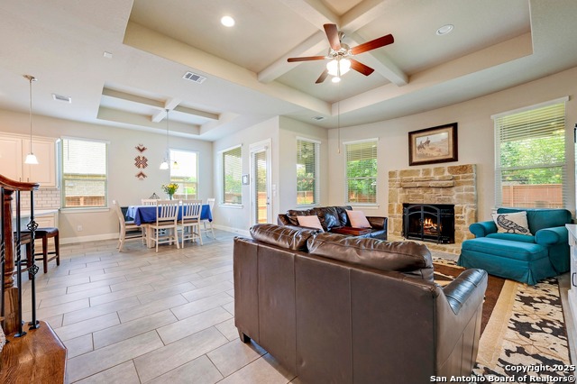 Listing photo id 14 for 1923 Gibraltar Dr