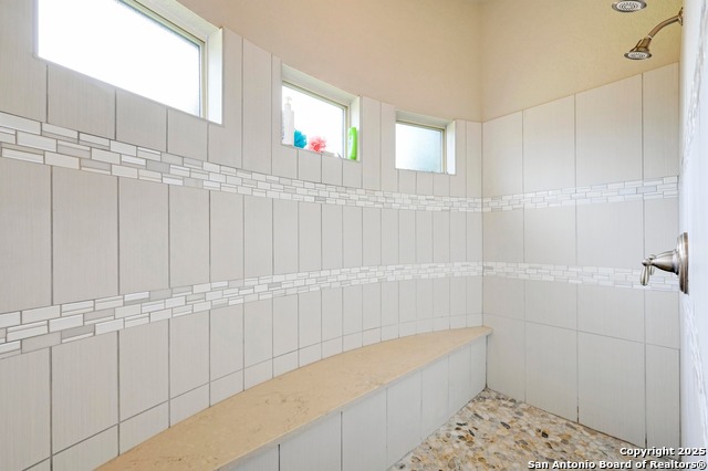 Listing photo id 22 for 1923 Gibraltar Dr