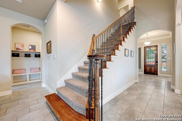 Listing photo id 23 for 1923 Gibraltar Dr