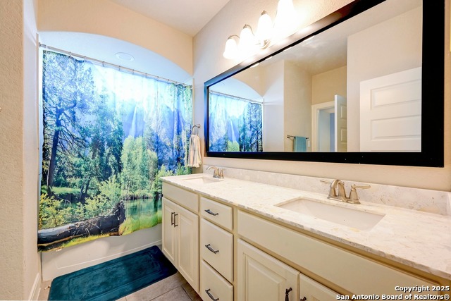 Listing photo id 27 for 1923 Gibraltar Dr