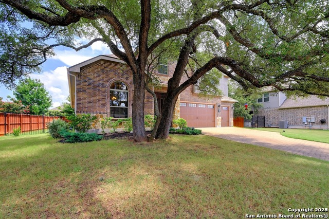 Listing photo id 1 for 1923 Gibraltar Dr