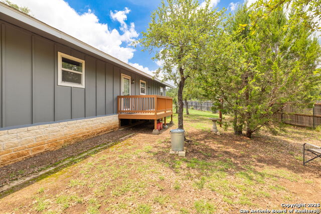 Image 18 of 25 For 461 Rust Ranch Rd