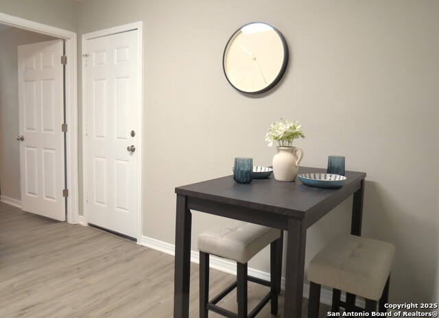 Listing photo id 2 for 550 Como