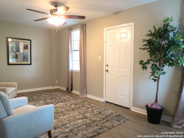 Listing photo id 3 for 550 Como